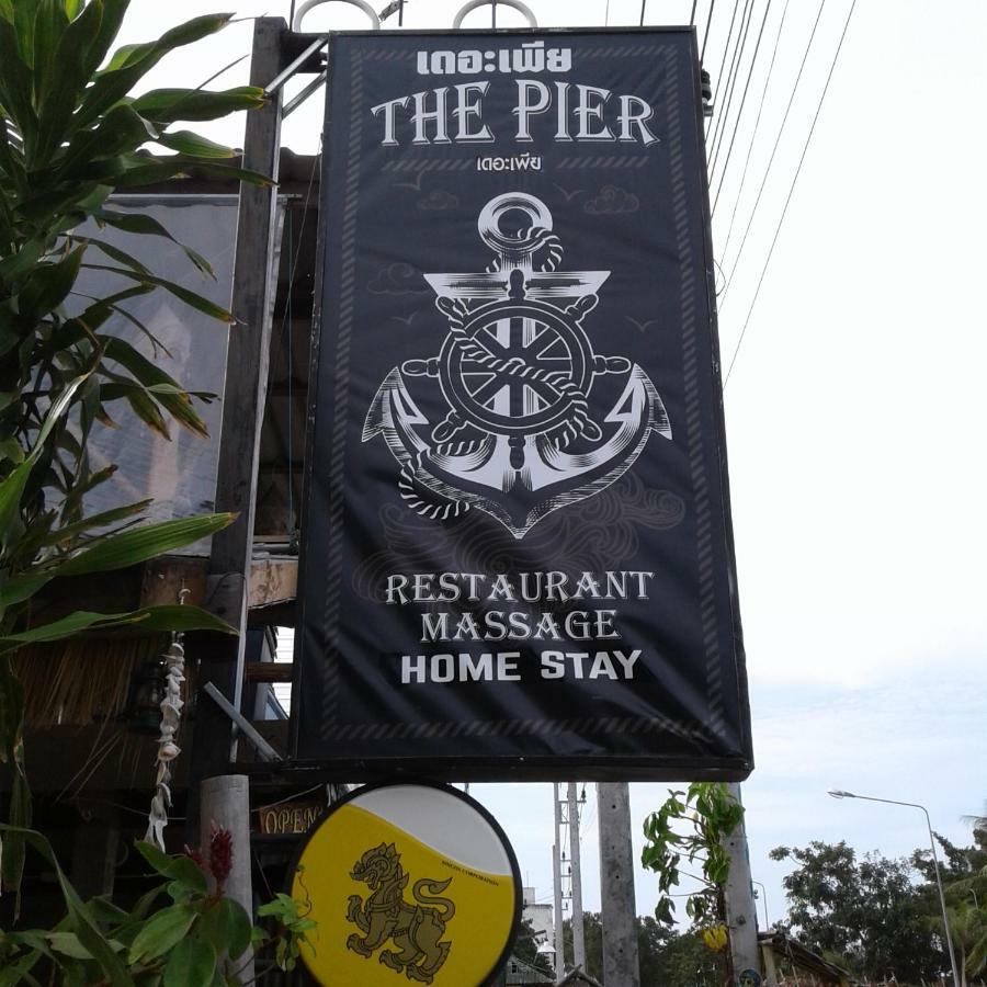 The Pier Homestay Thongsala Exterior foto