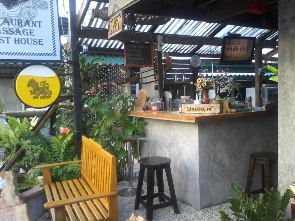 The Pier Homestay Thongsala Exterior foto