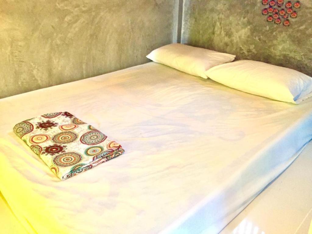 The Pier Homestay Thongsala Exterior foto